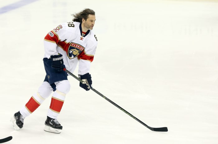 Moving to second all-time on the NHL career points list