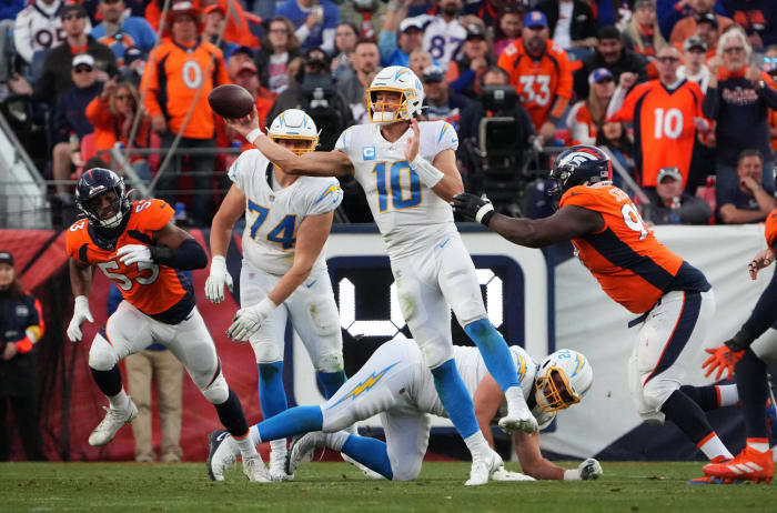 Chargers' O-line rebuild comes unglued
