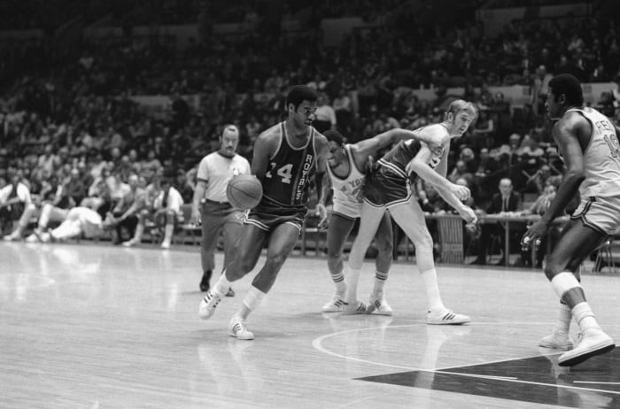 1960-61: Oscar Robertson