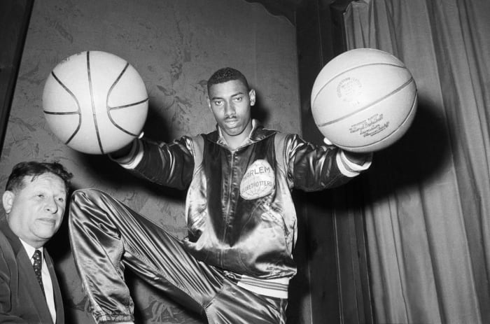 1962: Wilt Chamberlain fills up the stat sheet