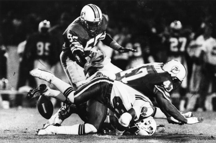 1986: Patriots at Dolphins, Week 16