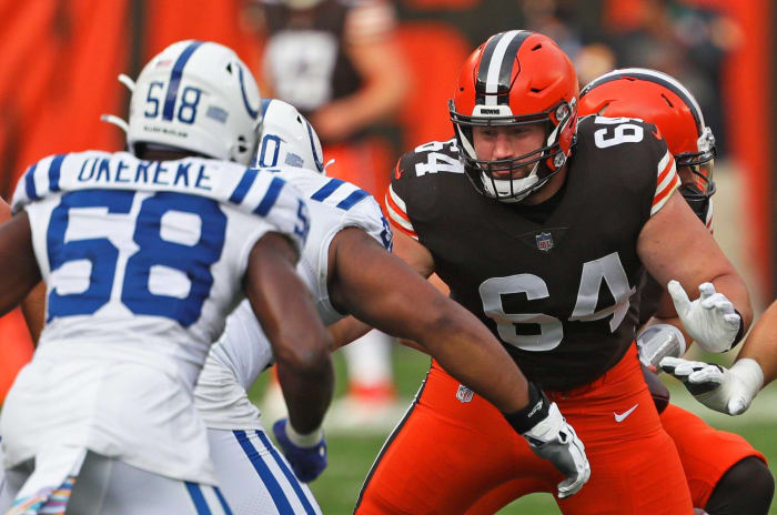 Cleveland Browns, center