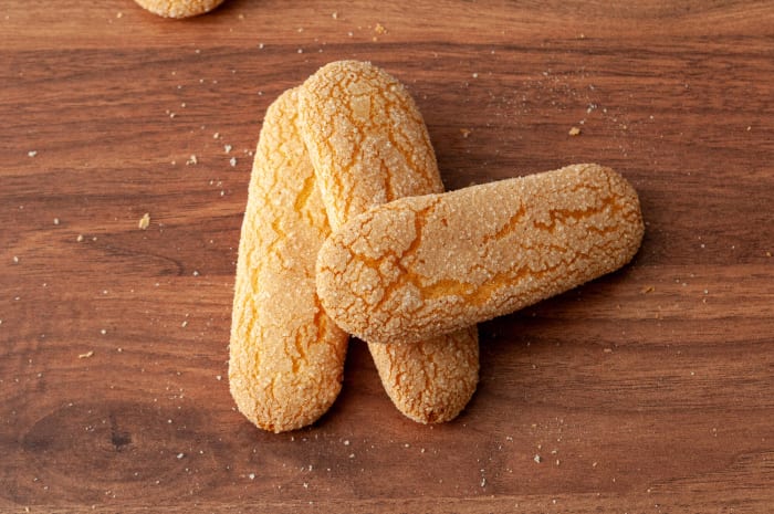 Ladyfingers (Nine ladies dancing)