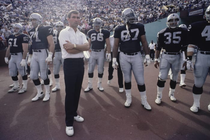 Los Angeles Raiders: Mike Shanahan, 1989