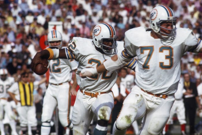 1972: Dolphins 52, Patriots 0