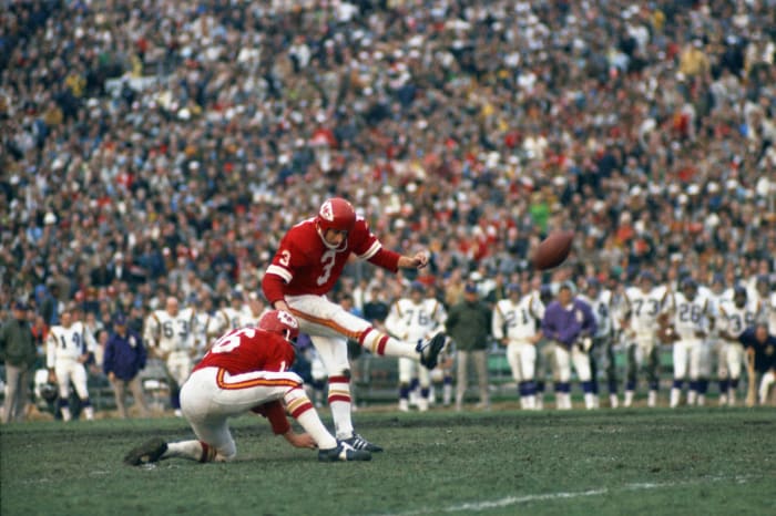 11 seasons: Jan Stenerud and Jerrel Wilson