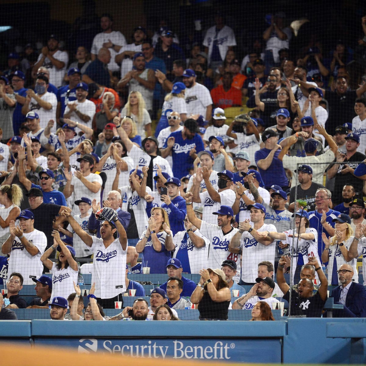 Fights ensue at Dodgers-Astros game as fans invading Houston