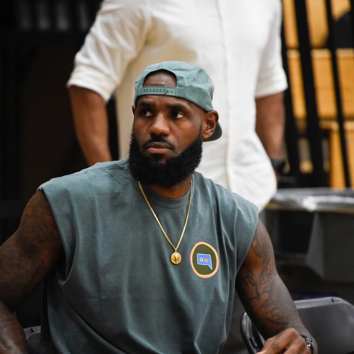 LeBron James plans to change jersey from No. 23 to No. 6 next season