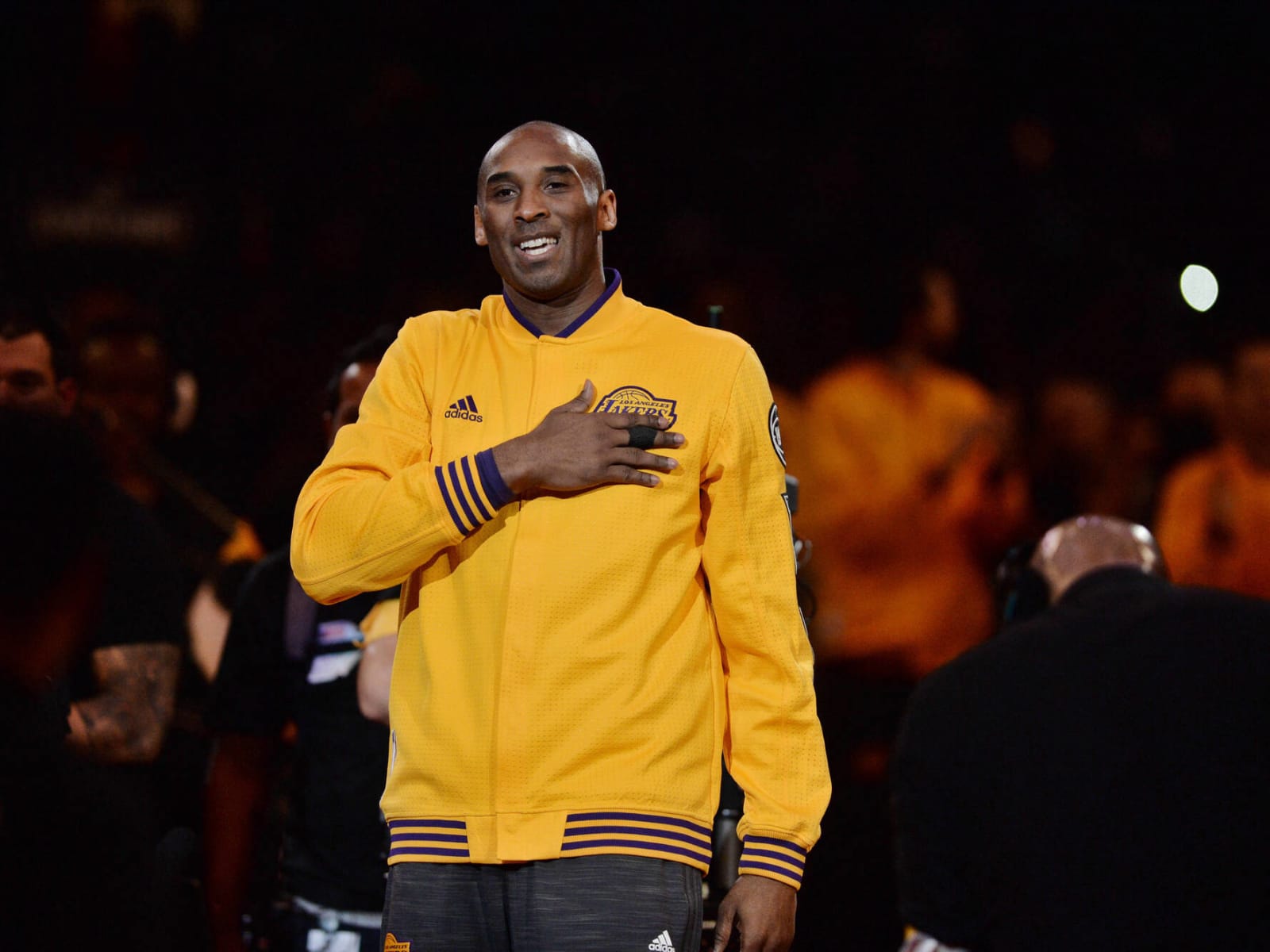 Lakers to unveil Kobe Bryant statue in 2024