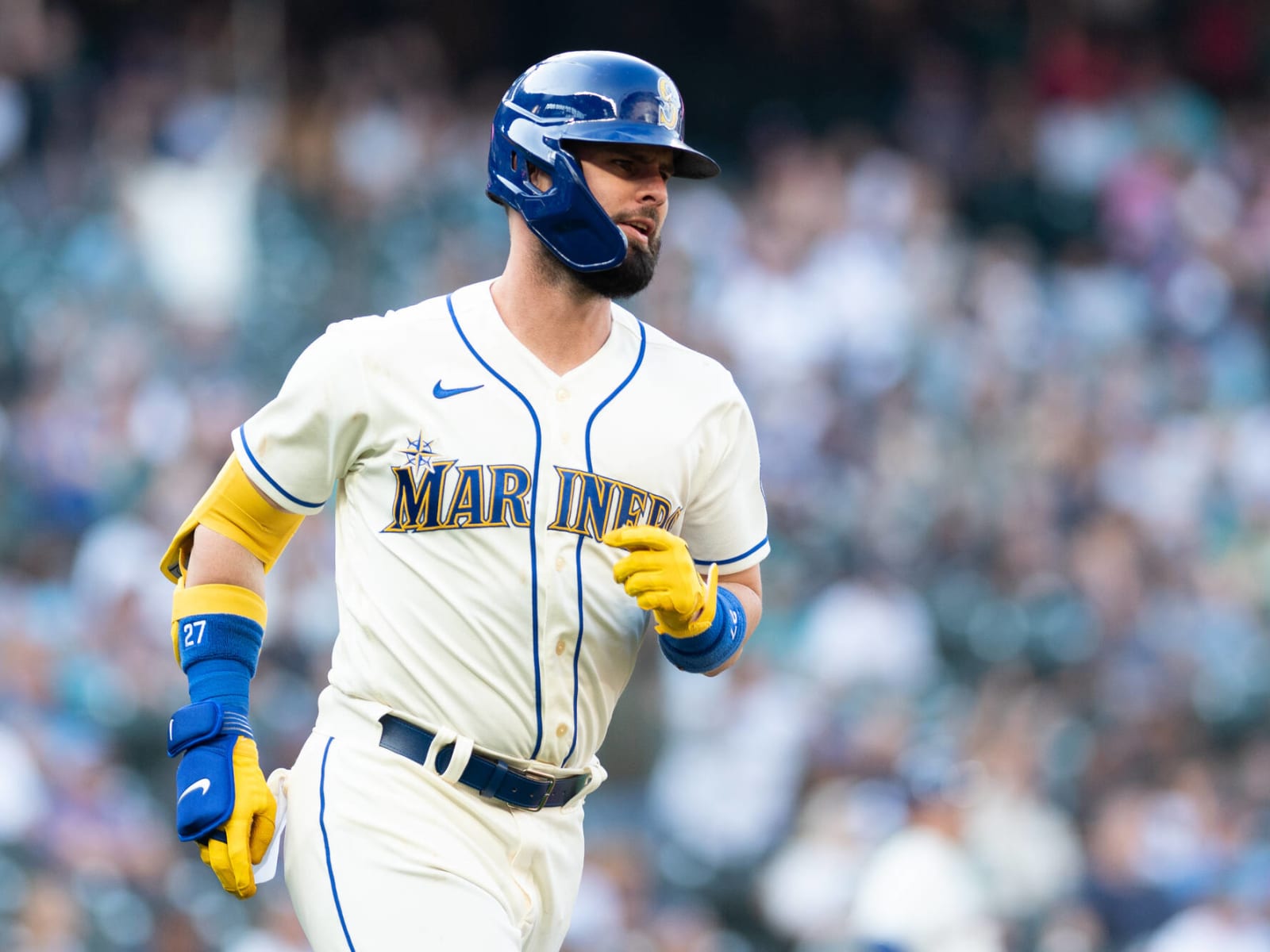 Jesse Winker talks Mariners trade, favorite players growing up, MLB the  show and Mount Rushmore 