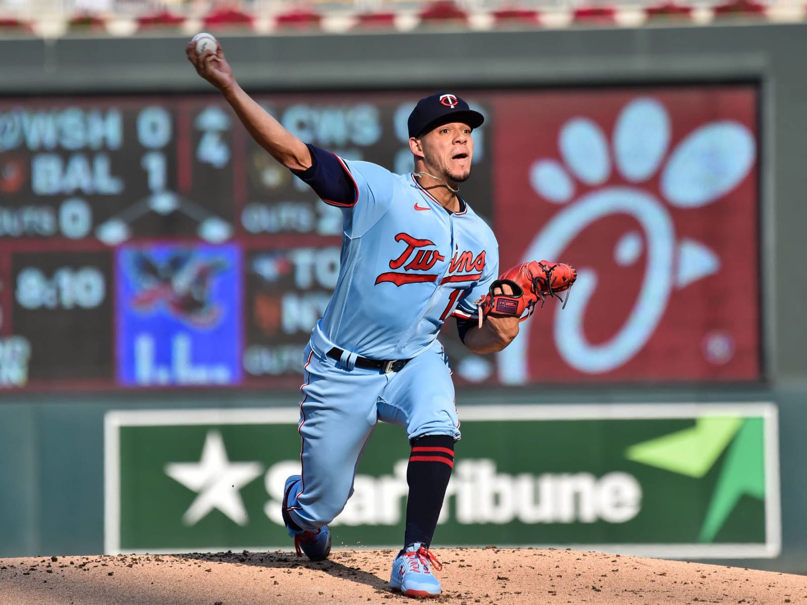 Rangers bid adieu to red uniform tops under baseball's new uniform  guidelines