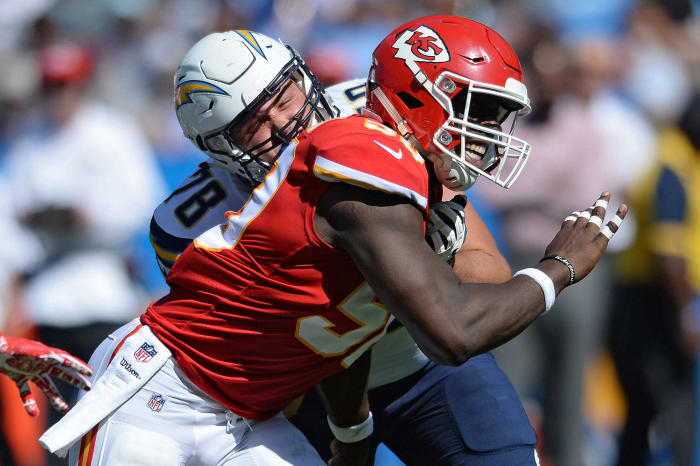 Kansas City Chiefs: DE/OLB, OG