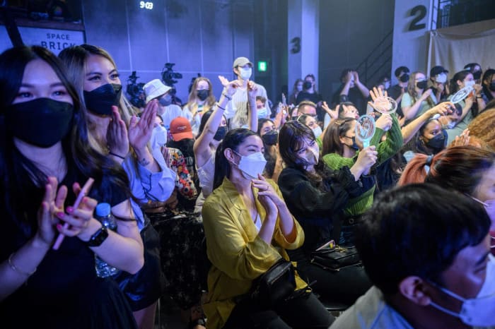 Xdinary Heroes — 'Hello, World!'