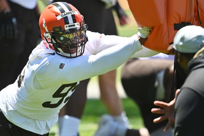 Cleveland Browns: Myles Garrett, DE