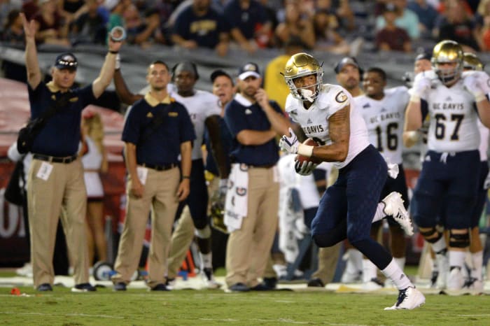 FCS: Northern Iowa (7-5) at UC Davis (9-2), 7 p.m., Saturday, ESPN3