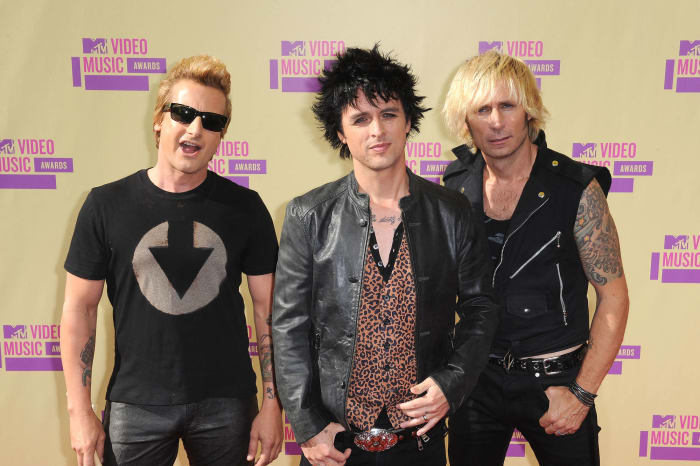 Green Day – “Boulevard of Broken Dreams”