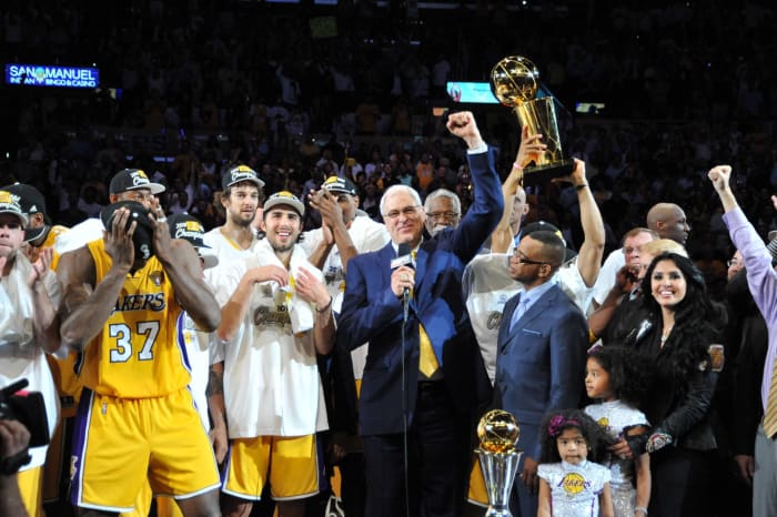 Phil Jackson, 11