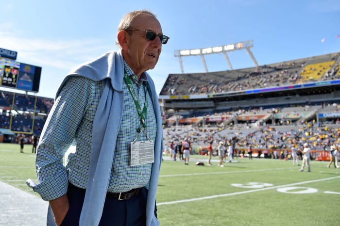 Miami Dolphins: Stephen Ross  (.477)