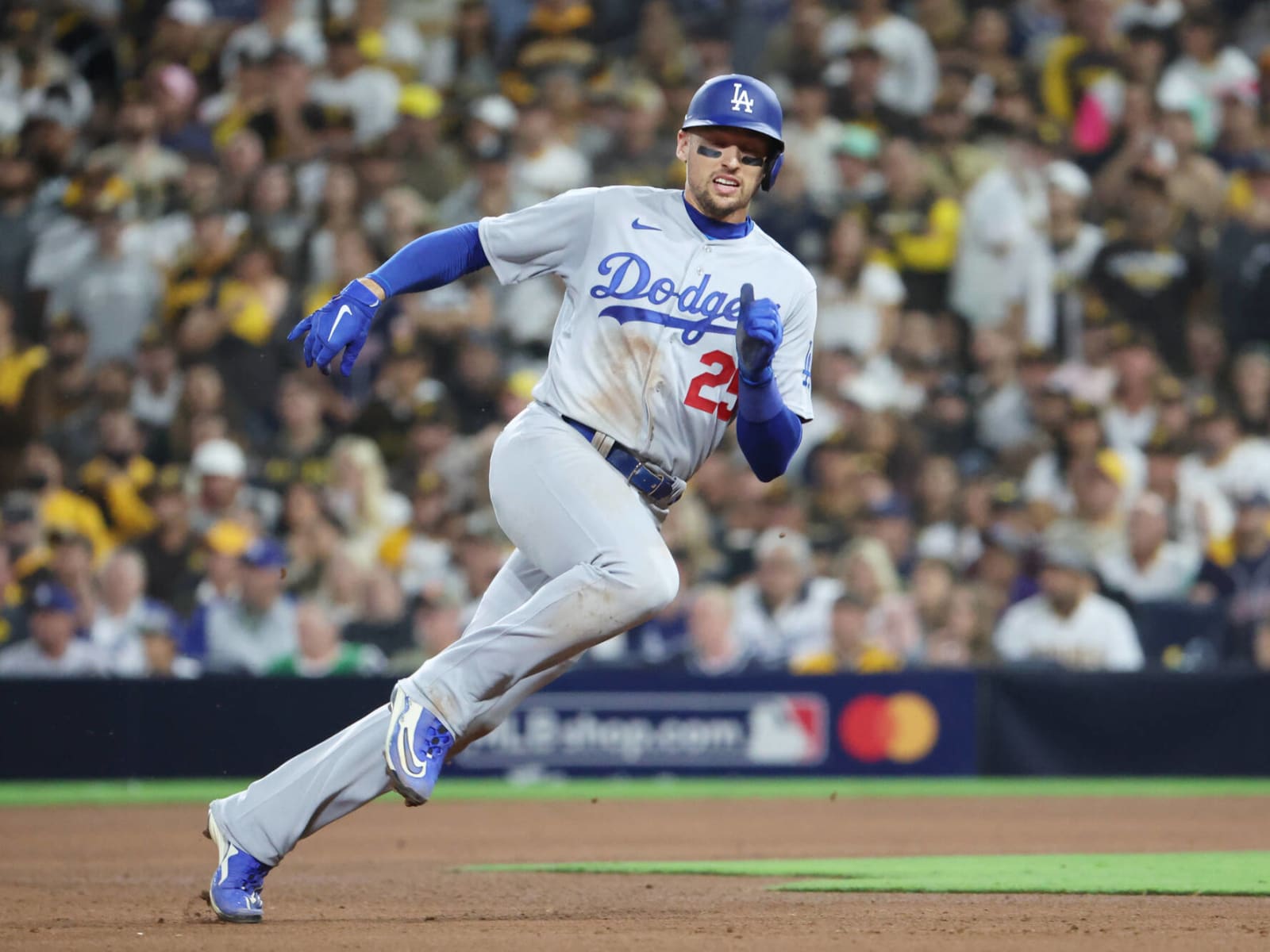 Trayce Thompson rejoins Dodgers in 'full-circle moment' – Orange County  Register