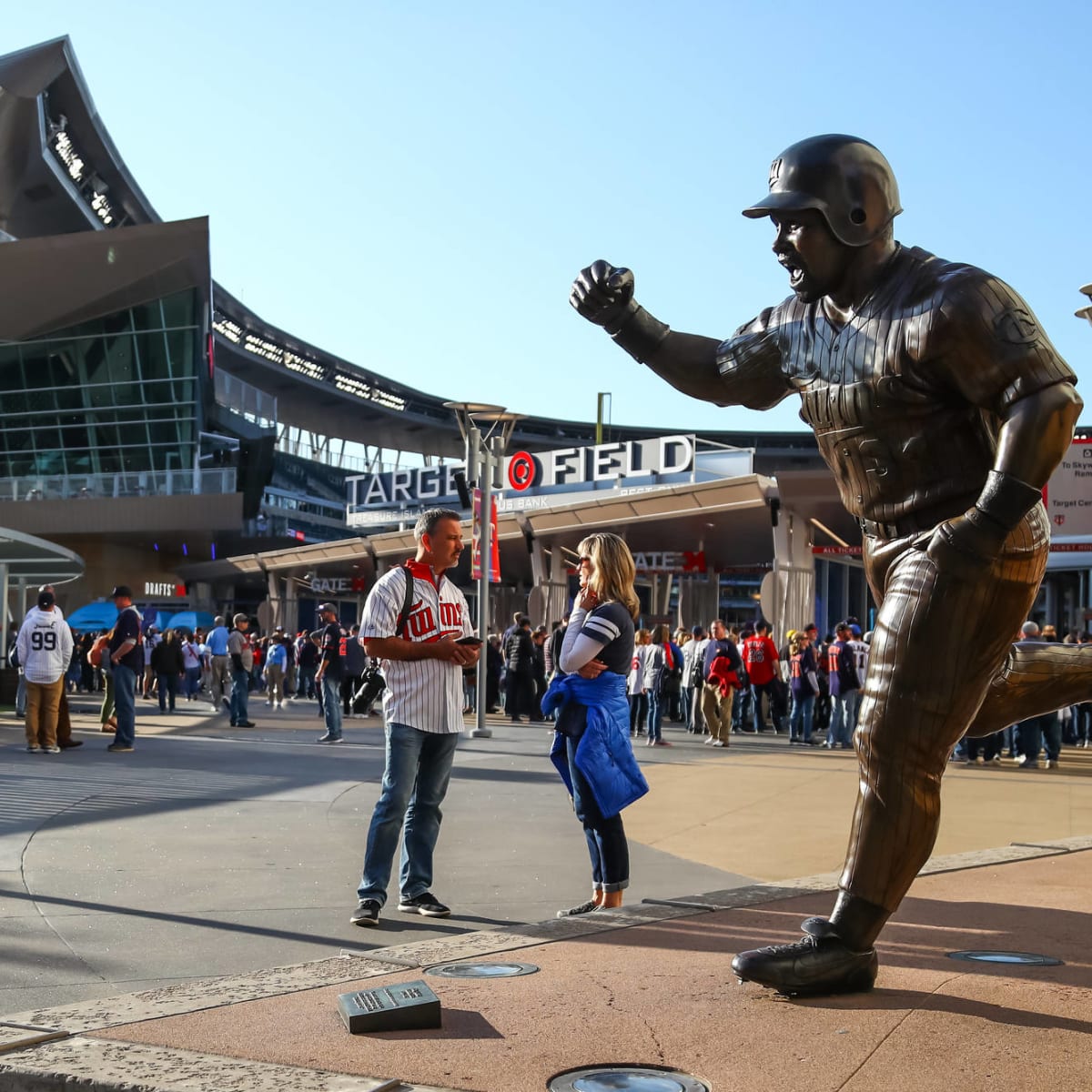 Kirby Puckett's jersey from Game 6 of 1991 World Series sells for $158,430