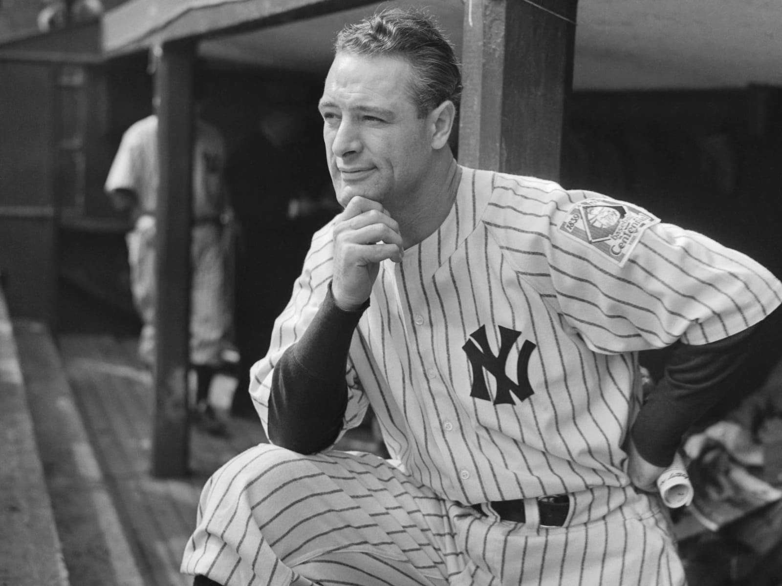 Lou Gehrig, Yankees' Iron Horse, dies in 1941 after 2-year battle