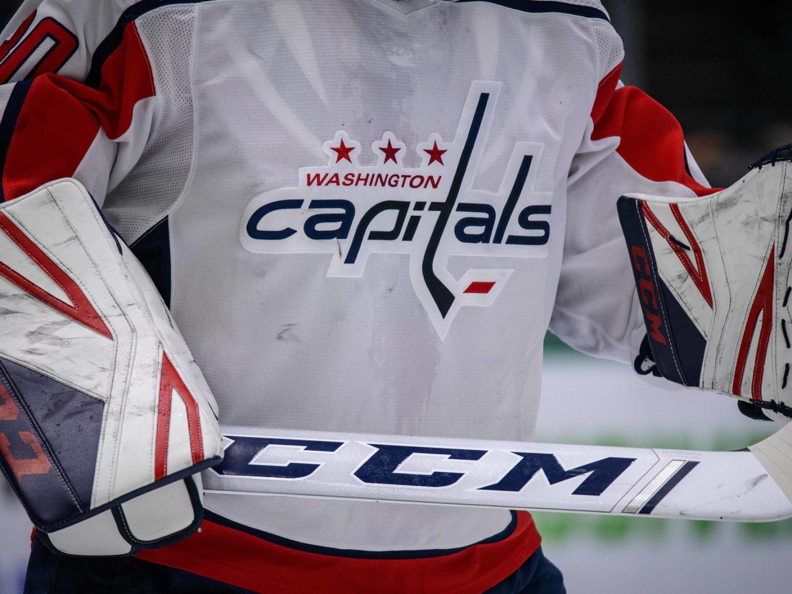 Washington Capitals First to Announce On-Ice Jersey Ad Deal for 2022-23 –  SportsLogos.Net News