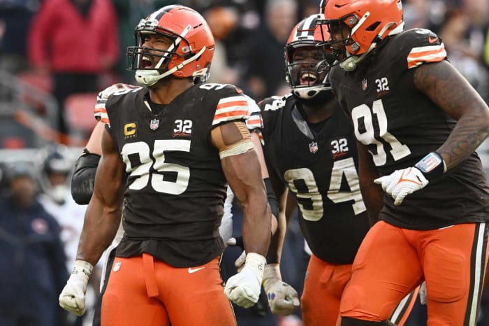 Cleveland Browns: Edge Rusher