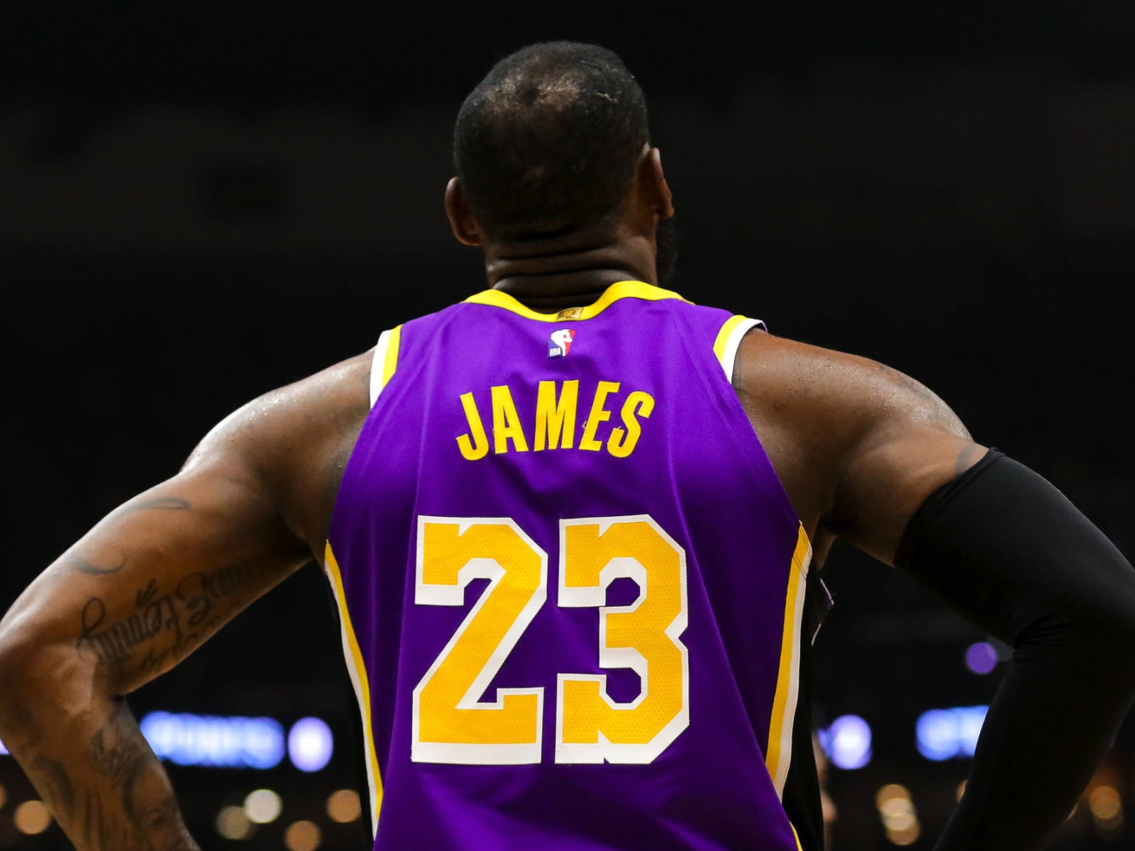 Lakers' LeBron James to go without social justice message on