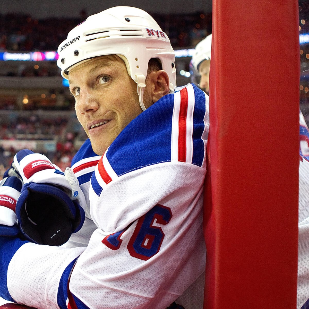 Ex-Rangers forward Sean Avery, 41, ends retirement, signs with ECHL team 