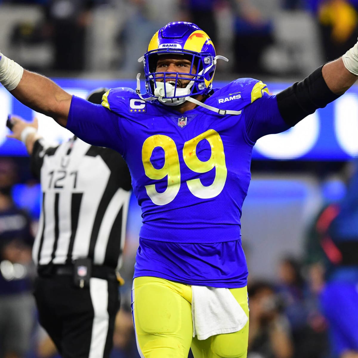 Making the case for betting on Aaron Donald to win SB MVP