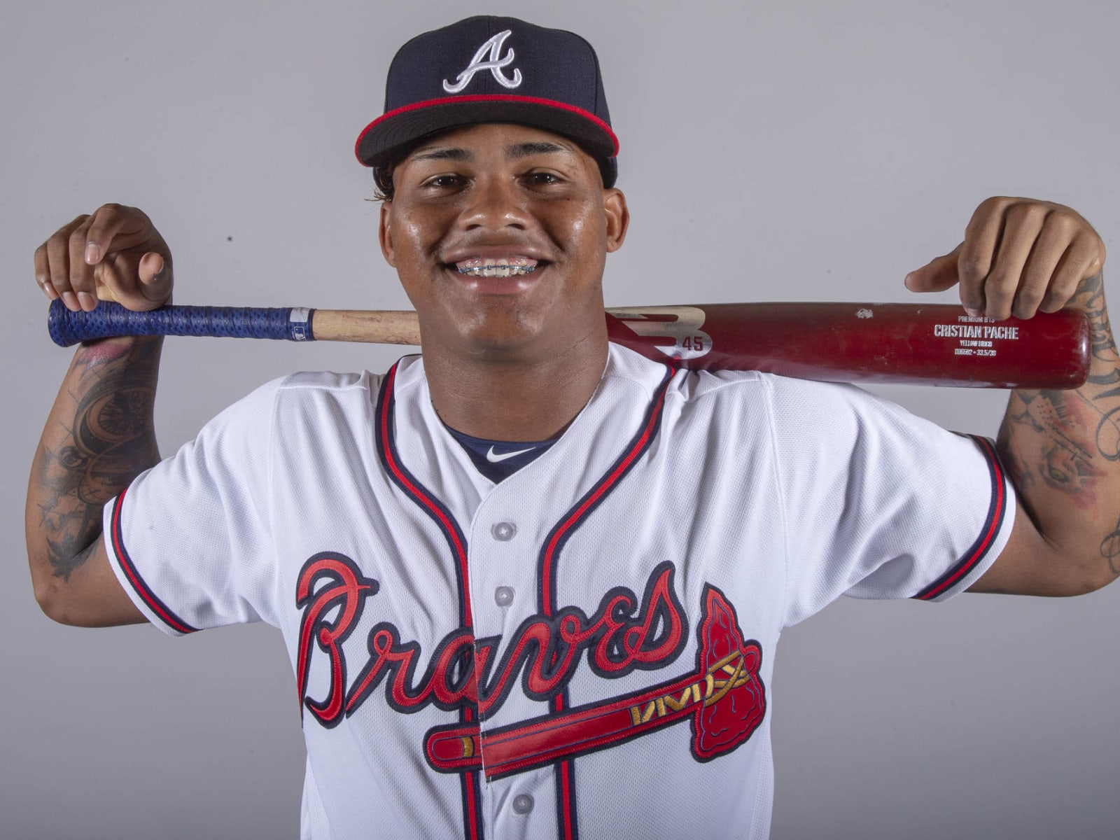 CRISTIAN PACHE IS BACK!! THE BRAVES ROOKIE CENTERFIELDER RETURNS WITH A  GRAND-SLAM IN HIS FIRST AT-BAT! Braves lead 4-0! @cristianpache15
