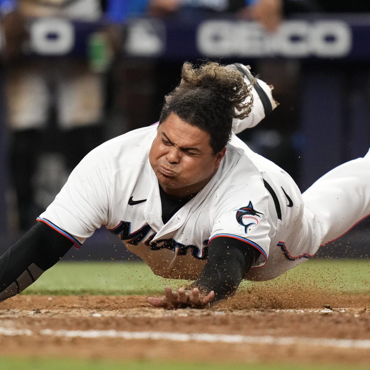 MLB fan favorite Willians Astudillo lands contract with Japanese team