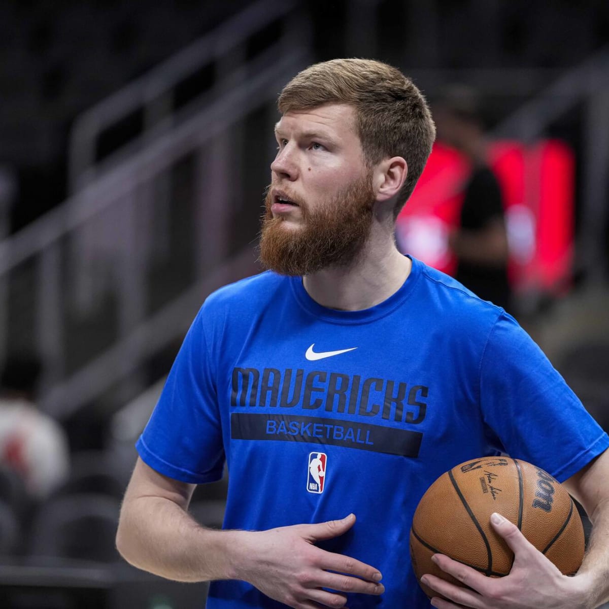 Mavericks Trade Cason Wallace, Davis Bertans To Thunder For Dereck