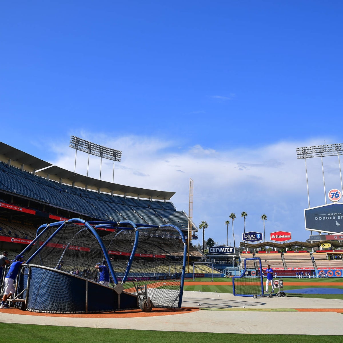 Dodger Stadium set to welcome back fans Friday. Here's what's new - ABC7 Los  Angeles