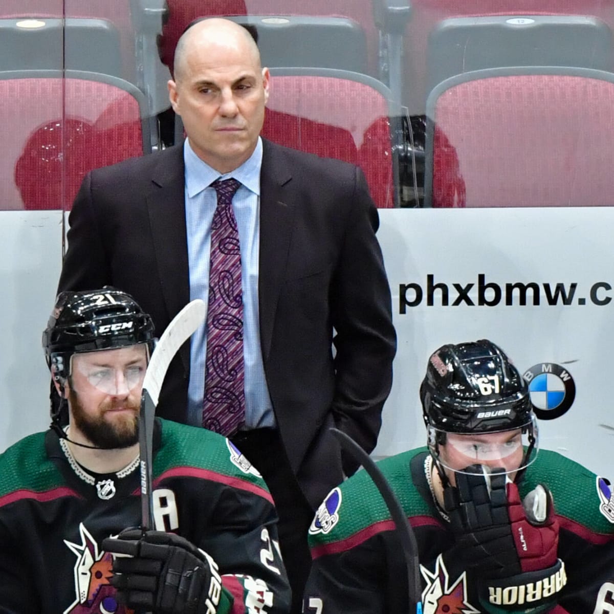 Photos of Rick Tocchet's first practice with the team : r/canucks