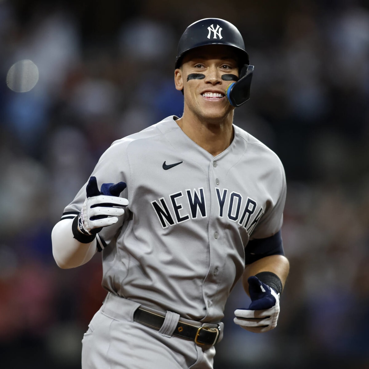 Aaron Judge Supports Maui During Historic Performance - Sports