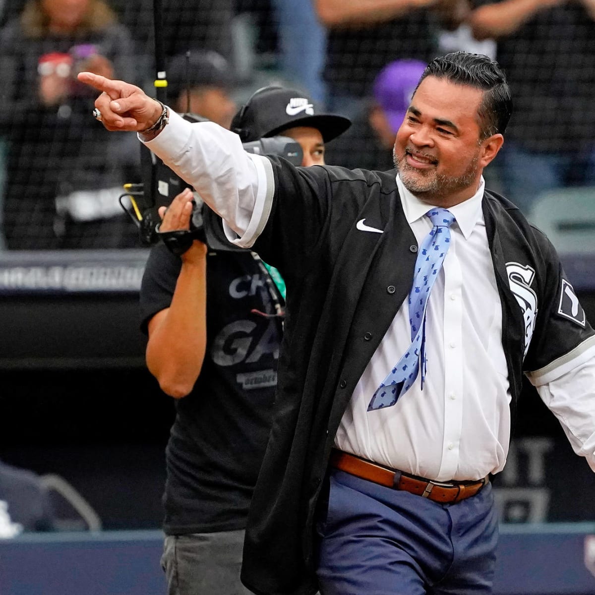 MLB Rumors: Ozzie Guillen Interviews for Padres' Vacant Manager Position, News, Scores, Highlights, Stats, and Rumors