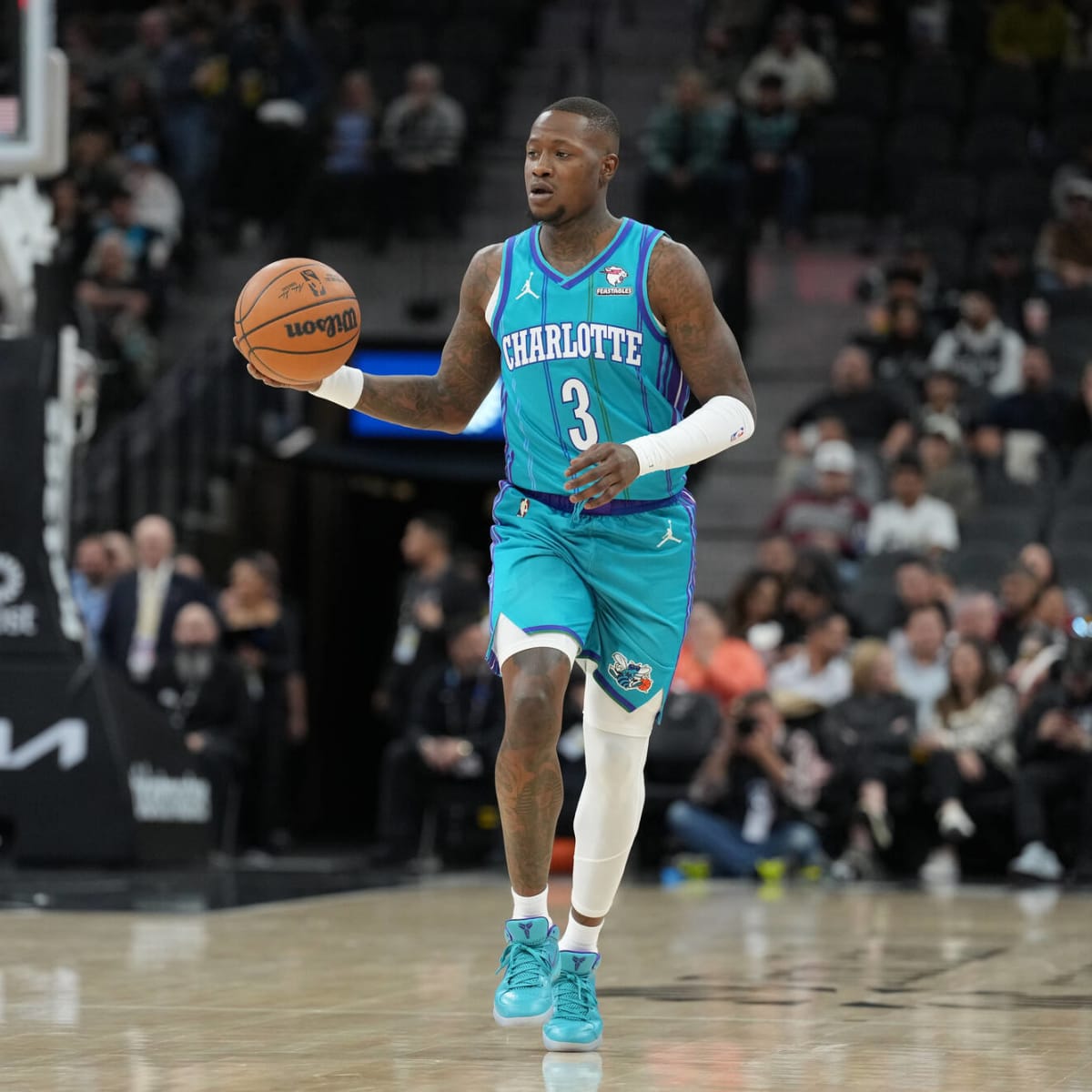 Rozier sneakers deals