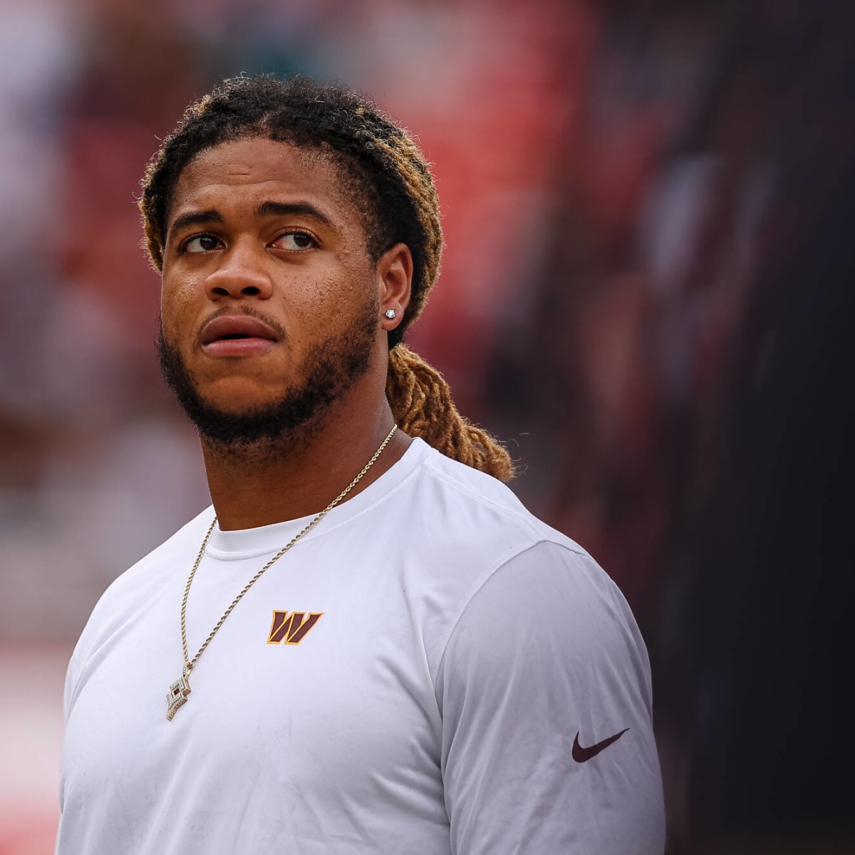 Report: Commanders DE Chase Young to see doctor Sunday, could return Week 8  | Yardbarker