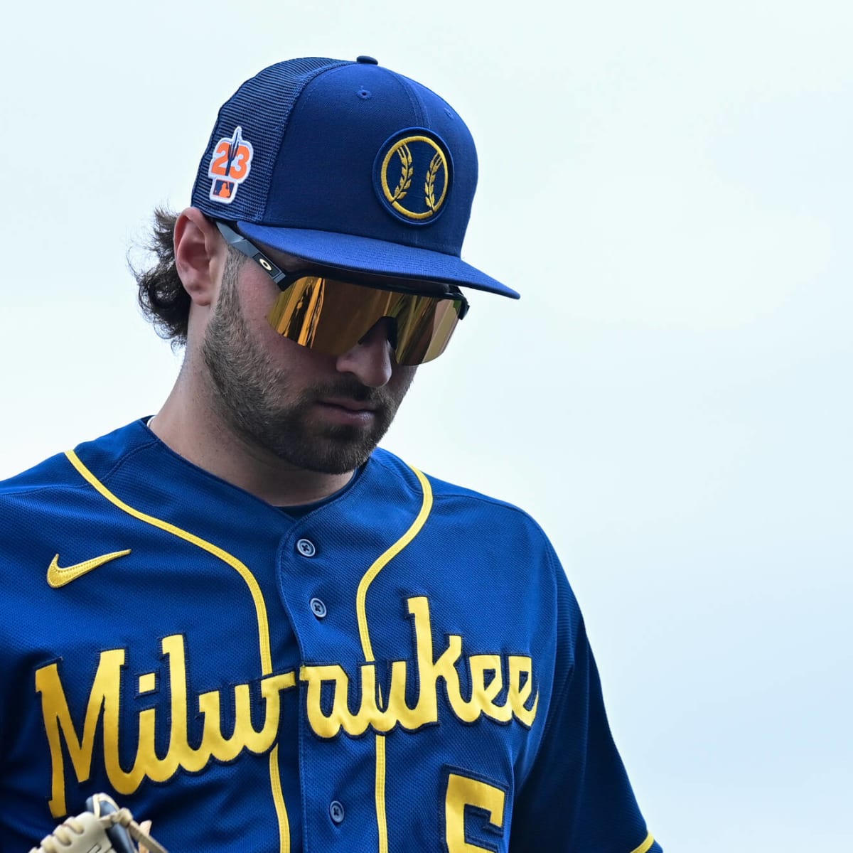 Brewers' Garrett Mitchell engaged to Oregon star Haley Cruse