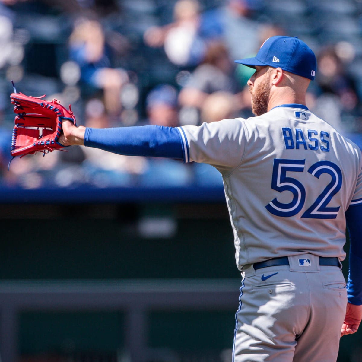 Blue Jays pitcher Anthony Bass meets with Pride Toronto director after  apologizing for post