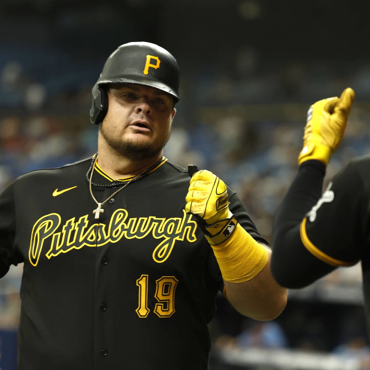 Mets acquire slugger Vogelbach from Pirates