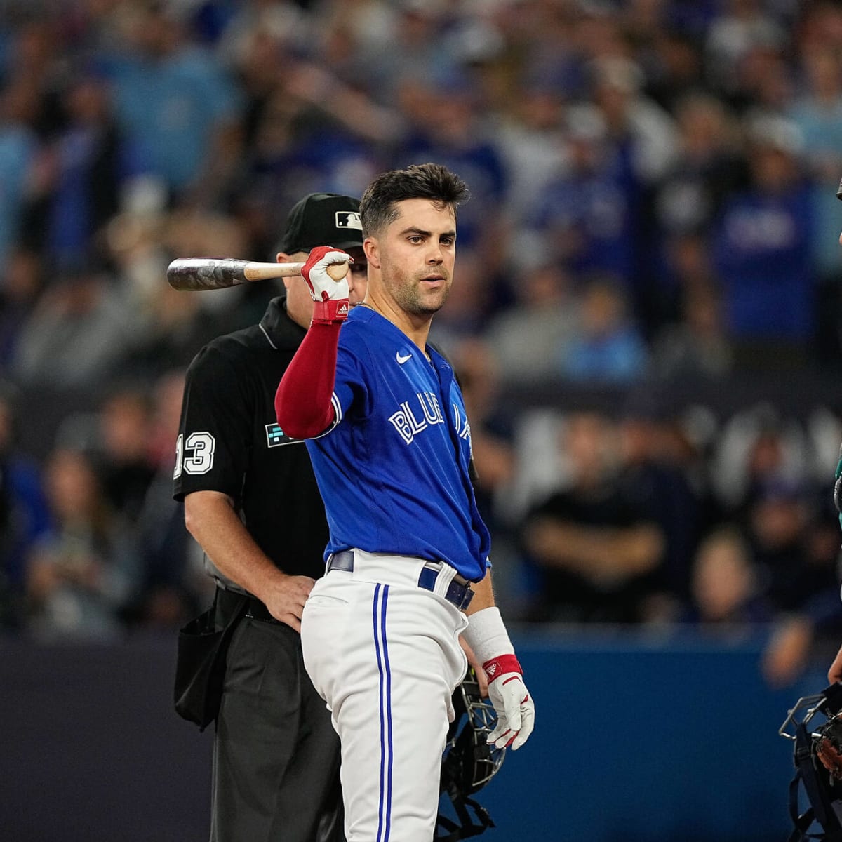 Blue Jays' Whit Merrifield leaves Game 2 of ALWC