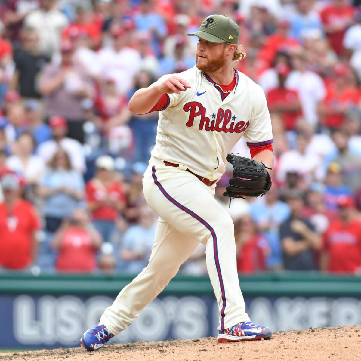 Phillies' Craig Kimbrel, pitching his way into a larger role, becomes  eighth to 400 saves - The Athletic