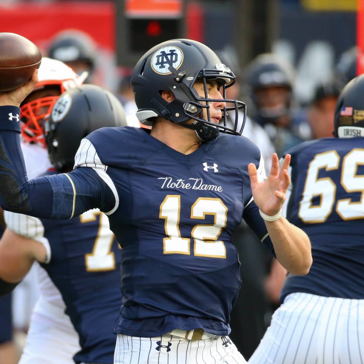 Twitter rips Notre Dame's ugly Yankees-inspired uniforms