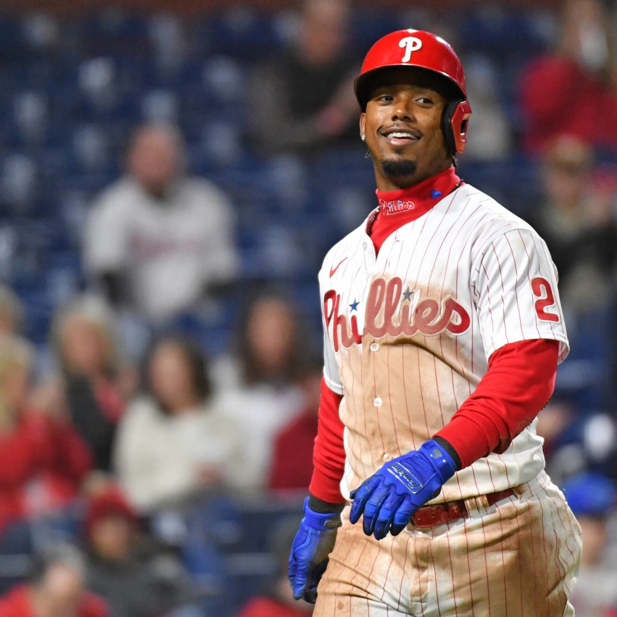 Dombrowski addresses looming Nola, Hoskins free agency