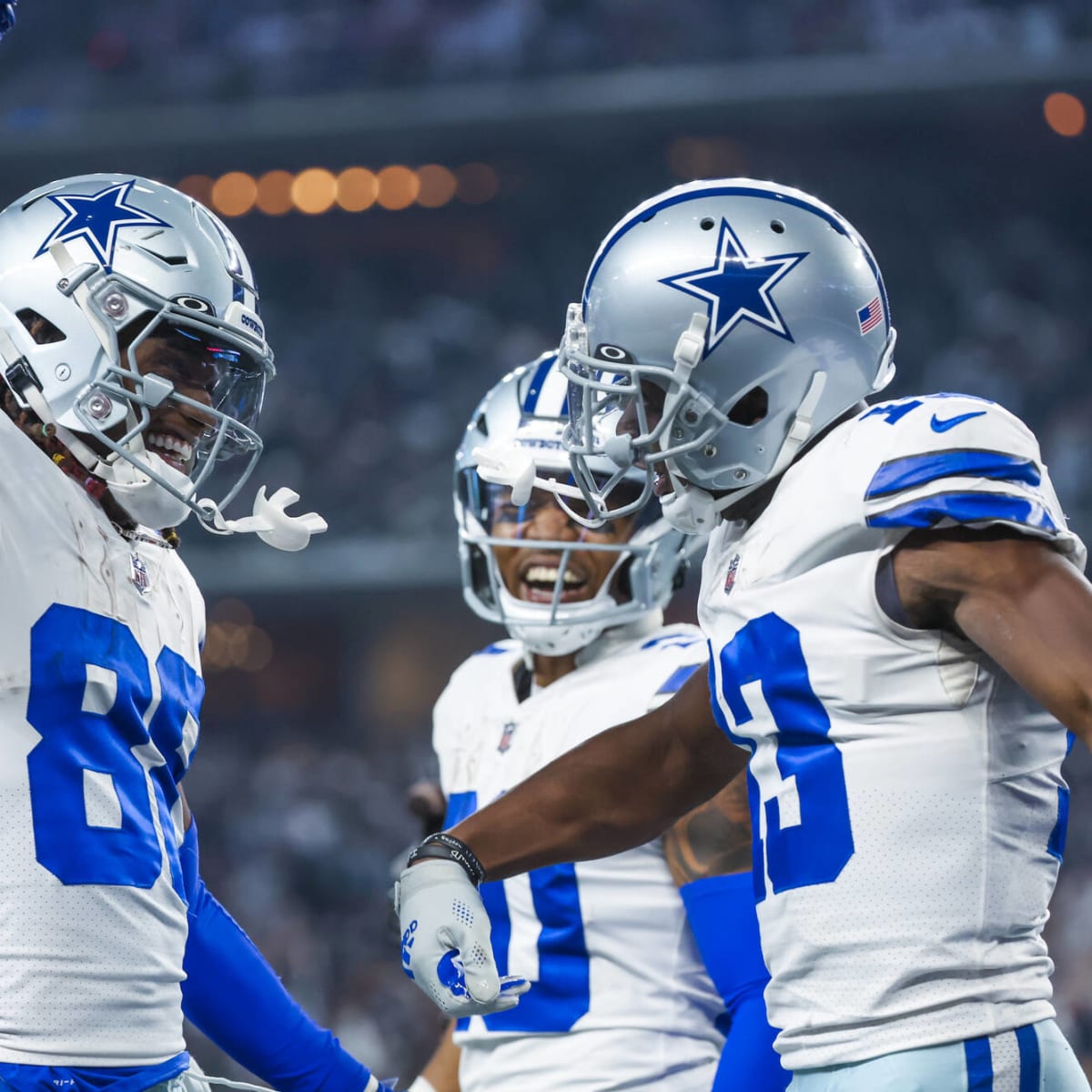 Dallas Cowboys vs Tennessee Titans Odds, TNF Best Bets & Predictions