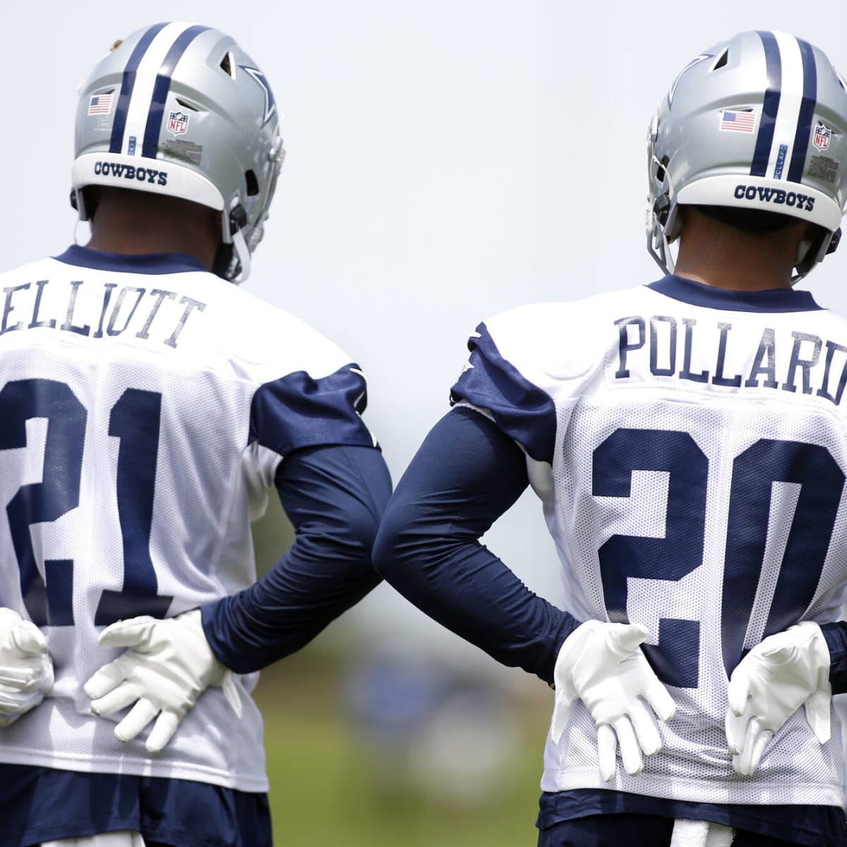 Ezekiel Elliott s message to Tony Polalrd before Cowboys training