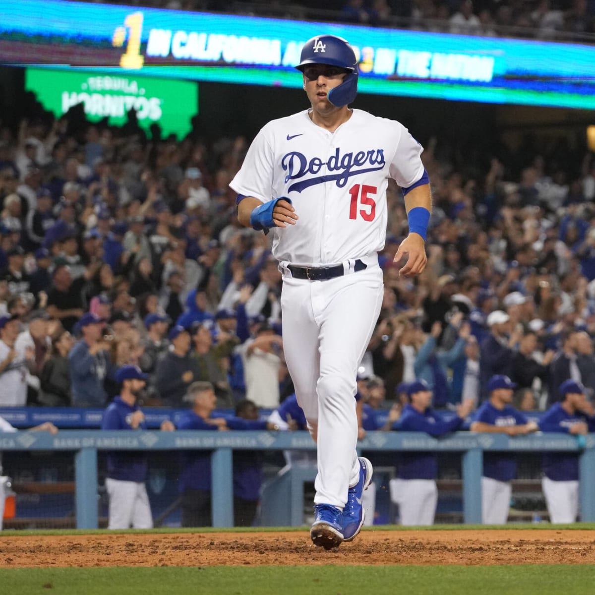 Austin Barnes agrees to two-year extension with Dodgers