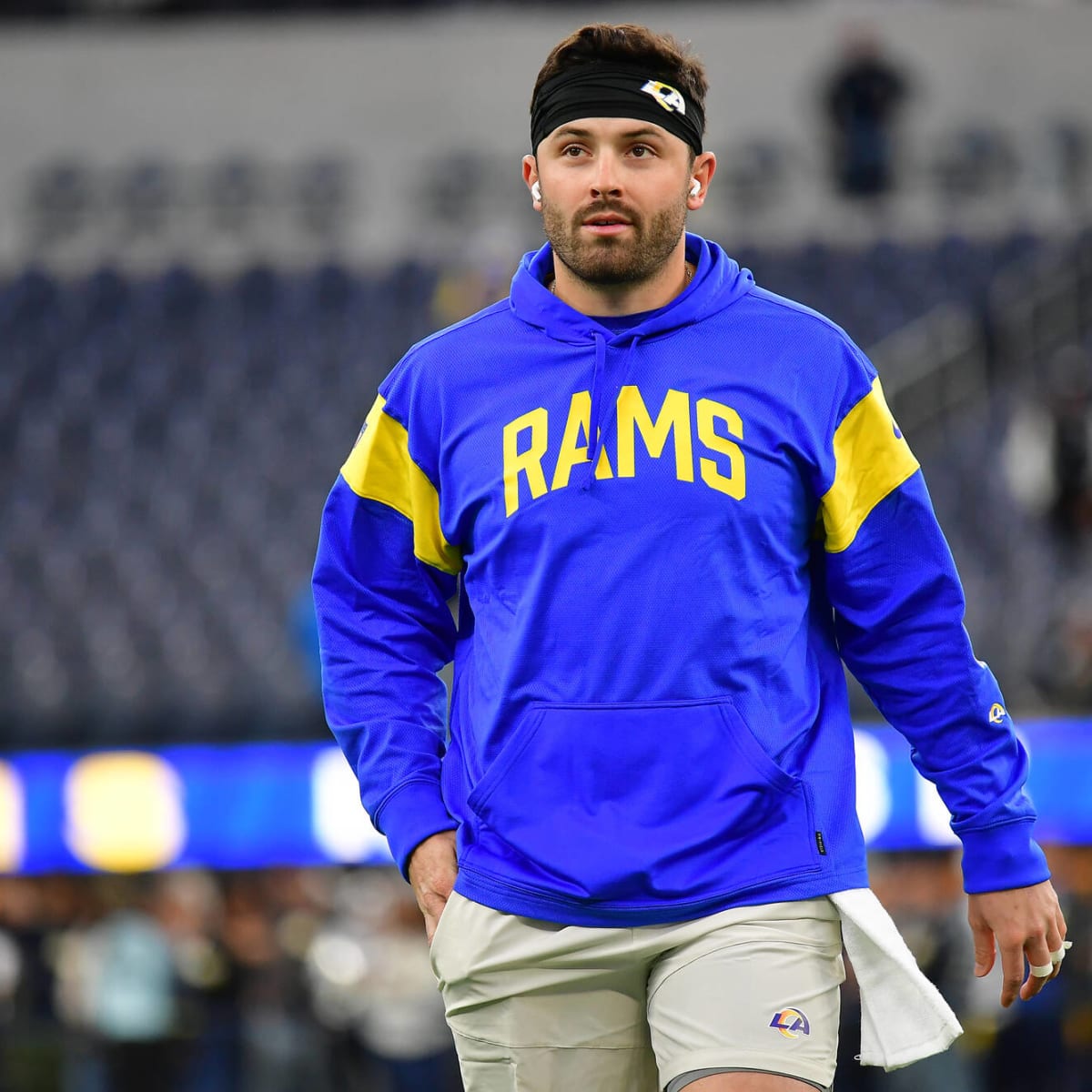 Baker Mayfield, a new playbook, a pencil pouch and wild ride to first Rams  start - The Athletic